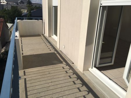 Location Appartement 3 pièces 71m² ORLEANS 45100 - Photo 4