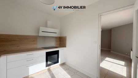 Location Appartement 4 pièces 82m² ST MARTIN D URIAGE 38410 - Photo 2