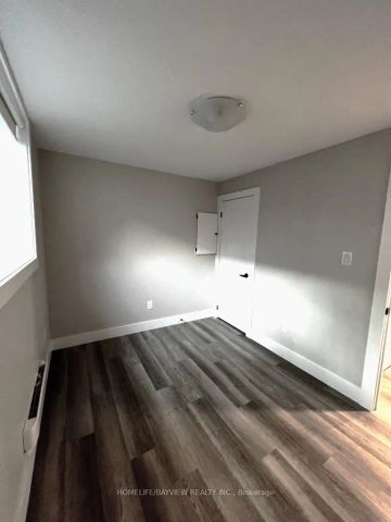 162 PENETANGUISHENE Road #Garden Suite - Photo 3