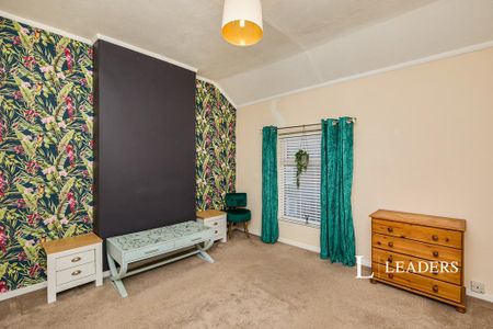 2 bedroom semi-detached house to rent - Photo 4