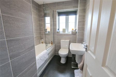 4 bed detached house to rent in Nightingale Road, Guisborough, TS14 - Photo 5