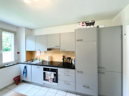 Appartement de 4.5 pièces avec petit balcon - Photo 4