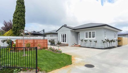 Pretty in Parkvale - FULLY FURNISHED - Photo 2