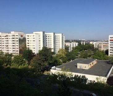 Perfekt für uns: interessante 2-Zimmer-Wohnung mit Balkon und Aufzug. - Foto 3