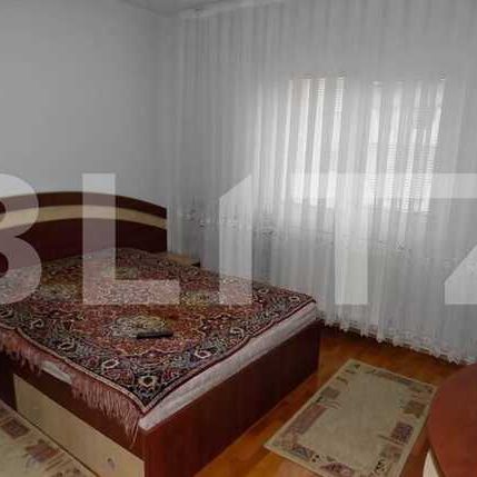 3 camere, 64 mp, semidecomandat, mobilat dragut, zona strazii Scortarilor! - Photo 1
