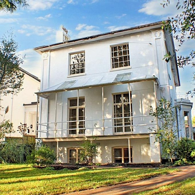 10 bedroom detached house to rent - Photo 1