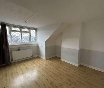 St. Hildas Place, Cross Green, LS9 - Photo 3