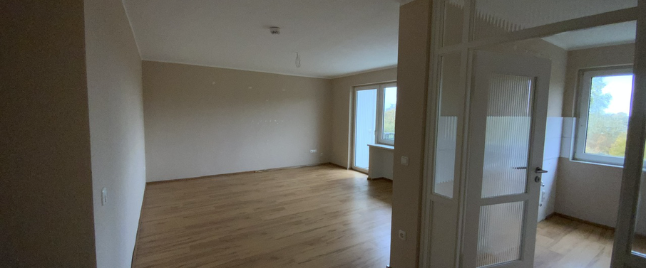 Renovierte 3-Zimmer-Wohnung mit Balkon und modernem Badezimmer - jetzt mi 500EUR Einkaufsgutschein - Photo 1
