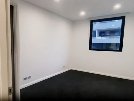 16 Confectioners Way, Sydney - Photo 3