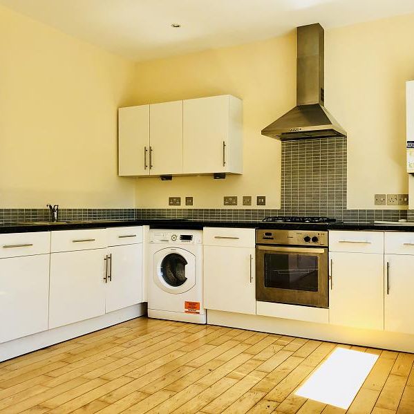 2 bedroom flat to rent Woodstock Road, Croydon - Photo 1