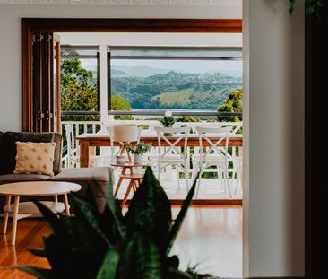 Spacious Family Home with Pool & Stunning River and Valley Views - Photo 6