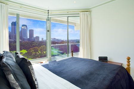 22 Sir John Young Crescent, Woolloomooloo NSW 2011 - Apartment For Rent | Domain - Photo 2