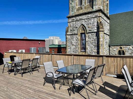 Saint John - Photo 1