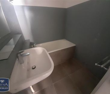 Location Appartement 2 pièces 41m² VILLEFRANCHE SUR SAONE 69400 - Photo 4