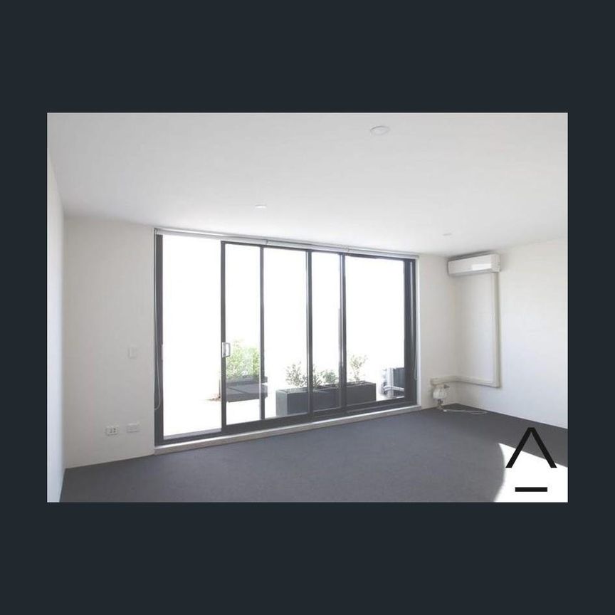 Stylish & Central 1-Bed Unit in Marrickville - Photo 1