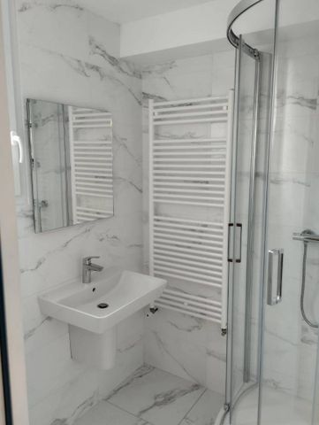 Av. Guy de Larigaudie, 44300 Nantes, France - Photo 5