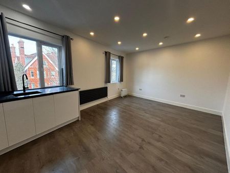 1 bedroom flat to rent - Photo 2