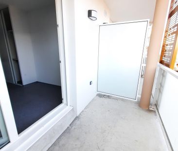 Location Appartement 1 pièce 18m² NIMES 30000 - Photo 2