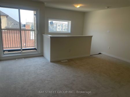 For Lease - 160 William Booth Avenue, Newmarket, Ontario - Photo 4