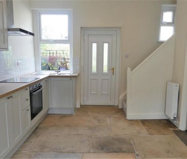 2 bedroom terraced house to rent - Photo 6
