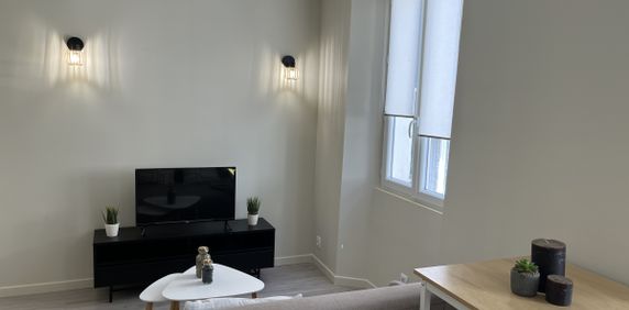 VENCE CHARMANT STUDIO MEUBLE - Photo 2