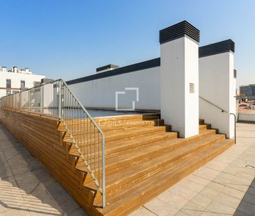 Excellent 4 Bedroom apartment with 25m² terrace for rent in Pobleno... - Photo 1