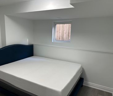 For Lease - 6903 Cumberland Court Unit# Unit 2, Niagara Falls, Ontario - Photo 1