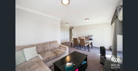 EVERYTHING YOU NEED AT YOUR DOORSTEP! - Photo 5