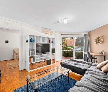 Furnished One bedroom in South Perth - Photo 3