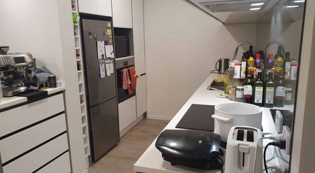 Modern & Sunny Room in Orewa - Photo 4