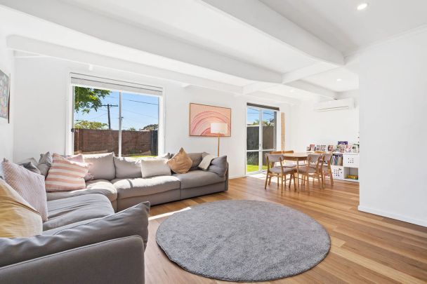 FAMILY HOME IN THE HEART OF CHELSEA! - Photo 1