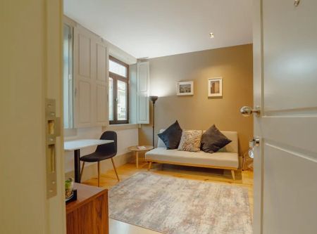 Rua de Antero de Quental, Porto, Braga 4050-052 - Photo 2