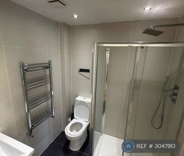 6 bedroom terraced house to rent - Photo 3