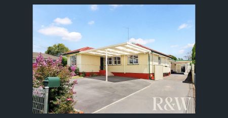 GREAT LOCATION - Photo 3