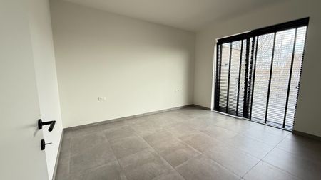 Penthouse met 3 slaapkamers, 2 zeer ruime terrassen én lift tot in je privé inkomhal! - Foto 2