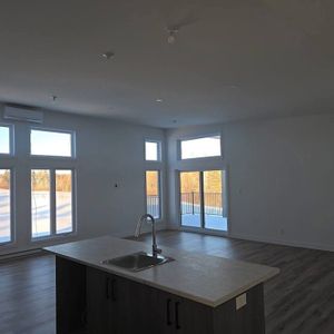 Spacieux Logement 5 1/2 - Photo 2