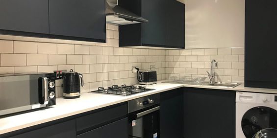 3 Bed Terraced House, Childwall Avenue, L15 - Photo 3