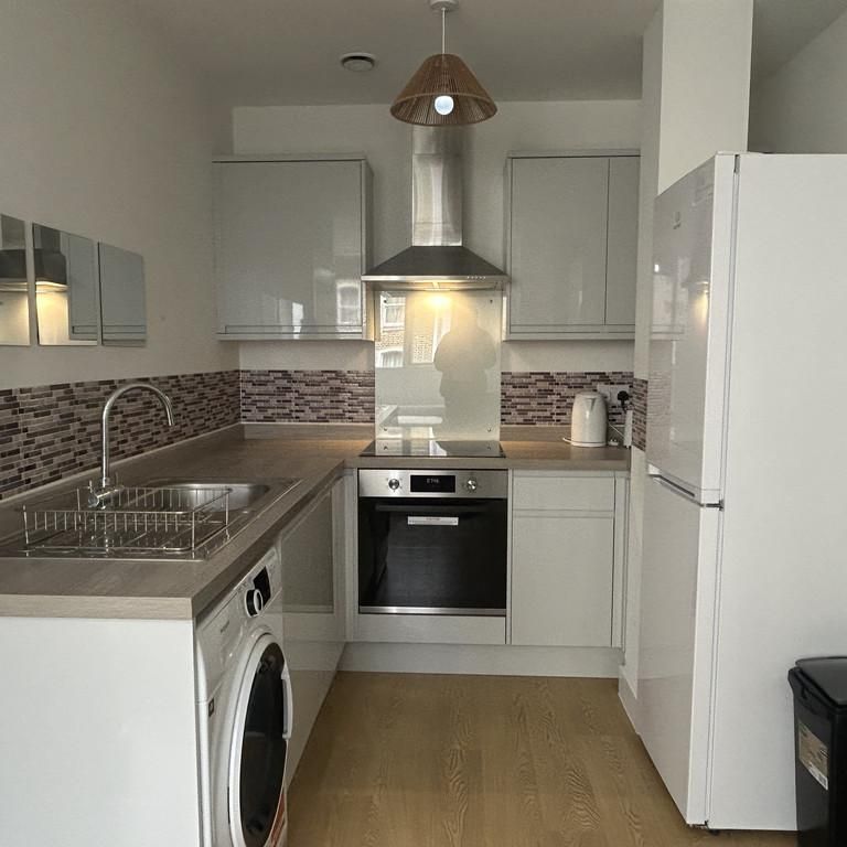 1 bedroom apartment to rent - Photo 1