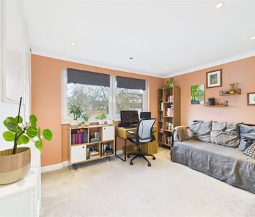 2 bedroom Maisonette in Hillbrow, Reading - Photo 1