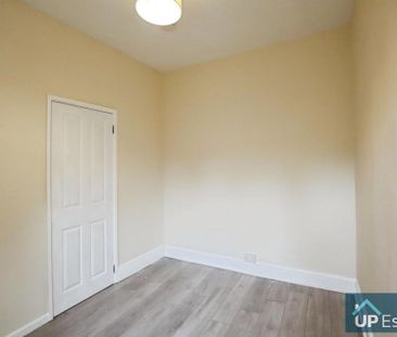 4 bedroom terraced house to rent - Photo 3