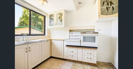 Freshly Updated Family Home in a Quiet Location - Photo 4