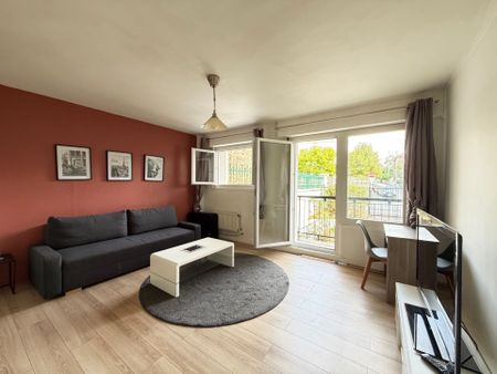 Location Appartement Rosny-sous-Bois 93110 - Photo 2