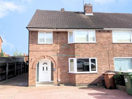 3 bedroom semi-detached house to rent - Photo 2