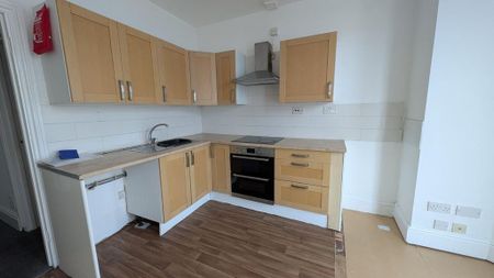 1 bedroom flat to rent - Photo 3