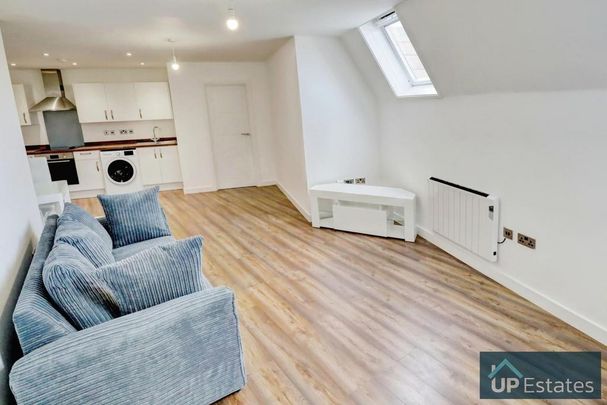 2 bedroom flat to rent - Photo 1