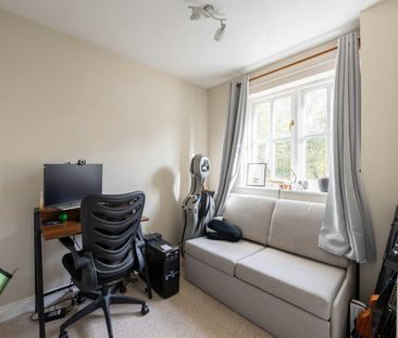 Terraced House to rent on - Photo 1