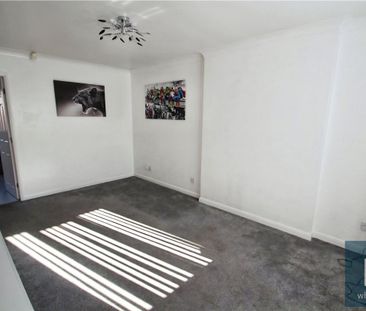 Mountfields Walk, South Kirkby, Pontefract, West Yorkshire, WF9 - Photo 1