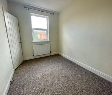 3 bedroom detached house to rent - Photo 2