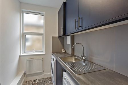 Room in a Shared House, Higham Road, N17 - Photo 4