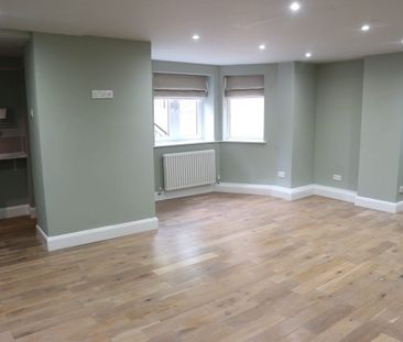 Room in a Shared Flat, Loampit Hill, SE13 - Photo 1